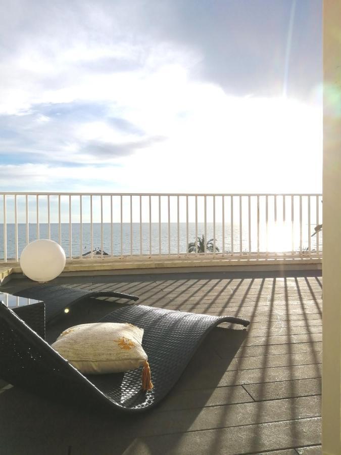 Atico Con Fantasticas Vistas Al Mar Y La Iglesia Apartment ซีเจส ภายนอก รูปภาพ