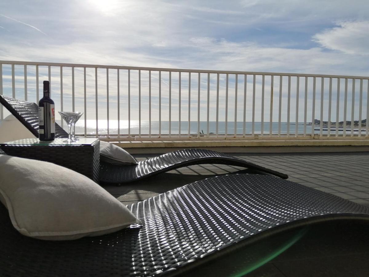 Atico Con Fantasticas Vistas Al Mar Y La Iglesia Apartment ซีเจส ภายนอก รูปภาพ